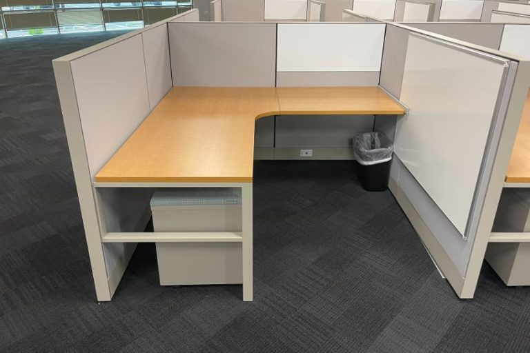 Steel Case Cubicle