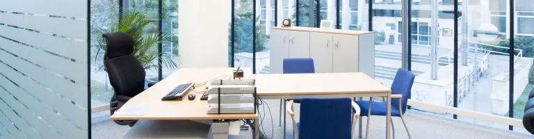 Office FF&E On A Budget: Choosing The Right Discount Furniture